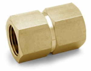 Ham-Let® brass Pipeline NPT reducing coupling 